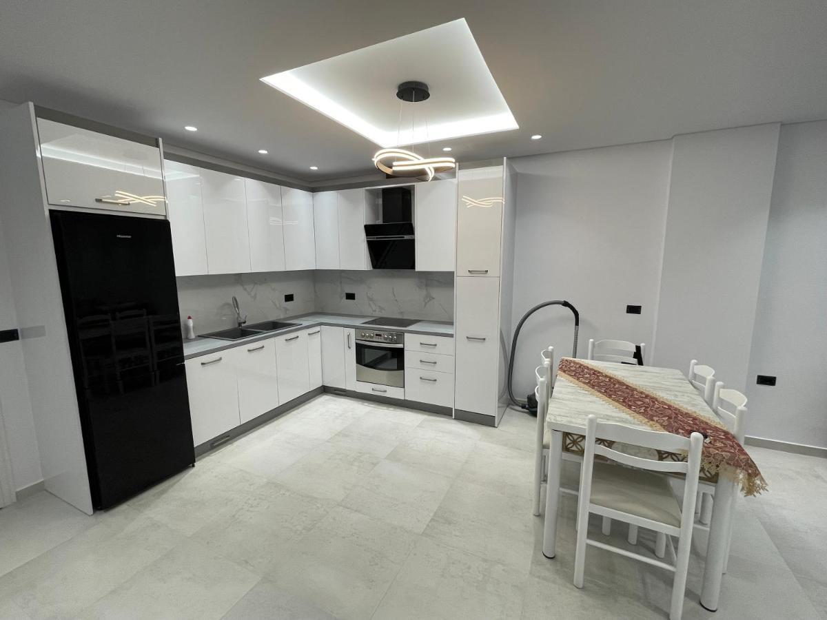 Alpha Lux Apartment Sarandë Exteriér fotografie